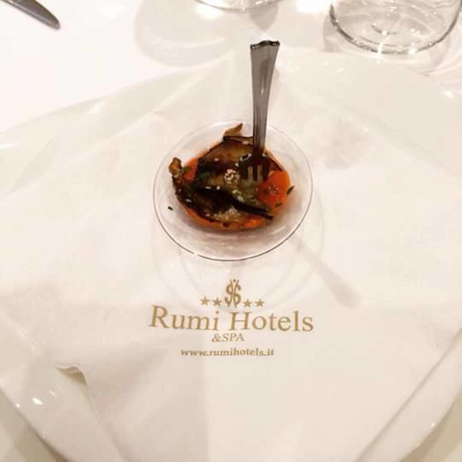 鲁米酒店 阿谢亚 外观 照片